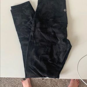 Lululemon Camo align 25”